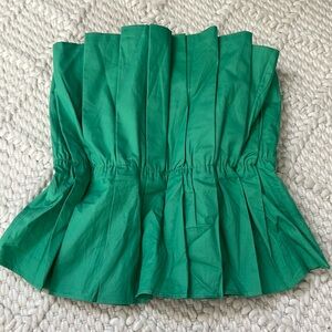 Super Cute Green DO + BE Ruffle Top